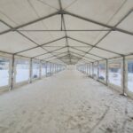 Namiot magazynowy 5m o solidnej konstrukcji do przechowywania sprzętu i towarów – wynajem