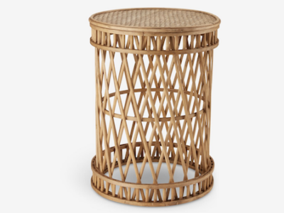 Lekki stolik bamboo do strefy chillout na festyn, urodziny i piknik w plenerze – wynajem